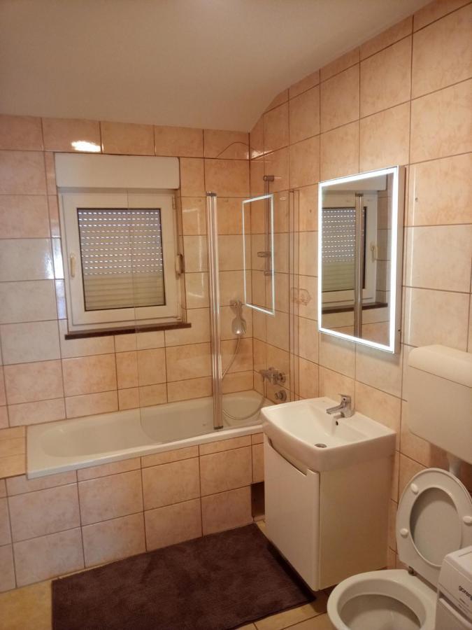 Apartment Faraon Free Private Parking Mostar Bagian luar foto