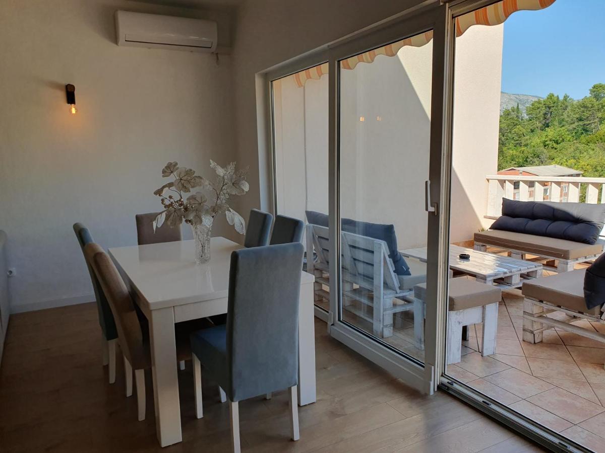 Apartment Faraon Free Private Parking Mostar Bagian luar foto