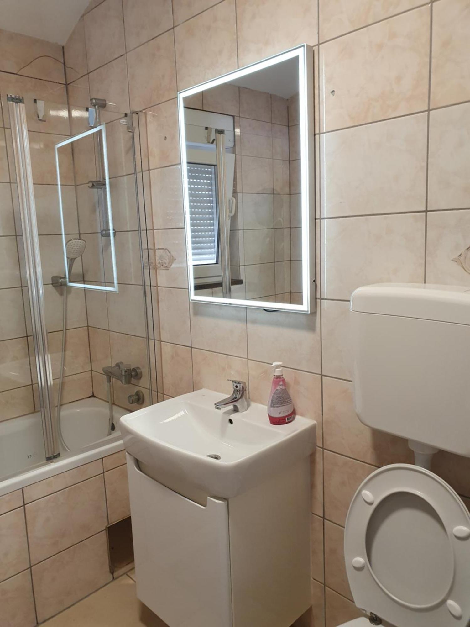 Apartment Faraon Free Private Parking Mostar Bagian luar foto